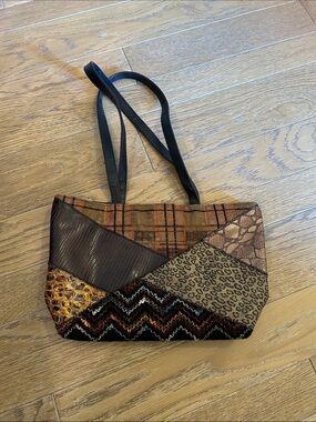 NWOT small sachtel patterned bag
